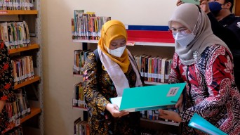 Perpustakaan Pintar Jambangan Bisa Dijadikan Percontohan