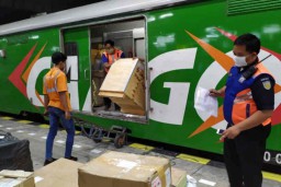 PT KAI Batalkan Perjalanan Jarak Jauh