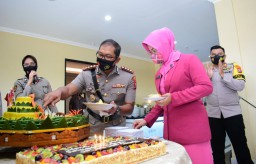 HUT Polwan Ke-72, Kapolres Sidoarjo Lecut Semangat Berprestasi