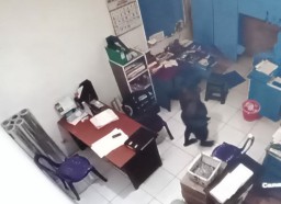 Toko Galvalum di Sidoarjo Dirampok, Aksi Pelaku Terekam CCTV
