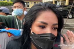 Penyanyi Nindy Ayunda Diperiksa Penyidik Selama Empat Jam