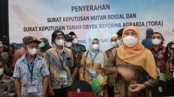 Jatim Terima 59 SK Hutan Sosial Untuk 26 Ribu KK  Dari Presiden Jokowi