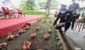 Jabar Berhasil Himpun Tanah dan Air untuk Ibu Kota Baru