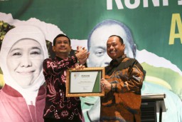 KONI Jatim Award 2022, Riau Ega dan Alisya Mellynar Raih Atlet Terbaik