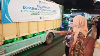 PT PII Serahkan Donasi Ramadan ke Pemprov Jatim