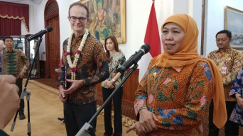 Pengembangan Transportasi Publik di Jawa Timur, Kereta Api Bersinergi dengan Pemerintah Inggris