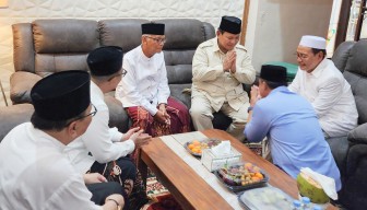 Kampanye Perdana 2024, Ketua TKD Jatim Dampingi Prabowo Sowan ke Ponpes Genggong