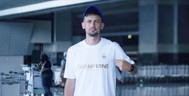 Mateo Kocijan, Pemain Baru PERSIB Asal Kroasia Tiba di Indonesia