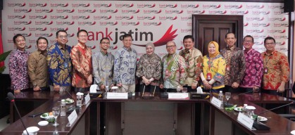 Teken Kerja Sama dengan PT Petrokimia Gresik, Bank Jatim Dukung Proyek Phonska V
