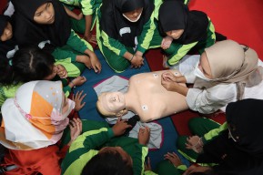 500 Pelajar Surabaya Dilatih Keterampilan Memberikan Pertolongan Pertama saat Kejadian Darurat