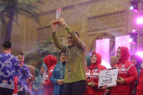 Pemkot Surabaya Beri Penghargaan Tuntaskan Stunting bagi para Kader