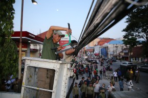 Tata Jaringan Kabel Utilitas di Kawasan Kota Lama, Pemkot Surabaya Lakukan Pemotongan Kabel