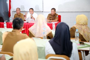 Wali Kota Surabaya Tegaskan Larangan Pungutan Biaya di Sekolah Negeri