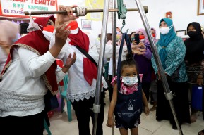 Pemkot Surabaya Gencar Deteksi Kasus Pneumonia pada Balita