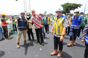 Kembali Tinjau Jembatan Wonokerto, Ganjar : Nanti Sore Kita Buka