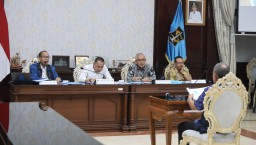 Pemkot Surabaya Siapkan Guru Masa Depan: Pelatihan Anti Kekerasan hingga AI dan Coding