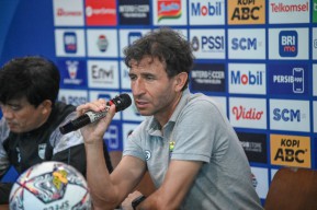 Persib Tak Akan Biarkan Dewa United Bermain Nyaman