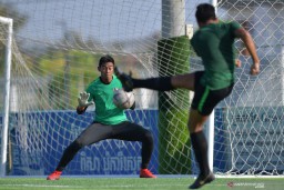 Satria Tama Resmi Berseragam Persebaya