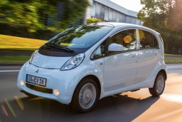 Mitsubishi Hentikan Produksi Mobil Listrik