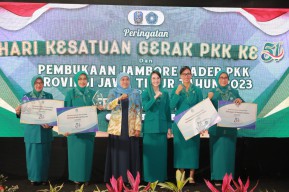 Gubernur Khofifah Ingatkan Tiga  PR Utama PKK