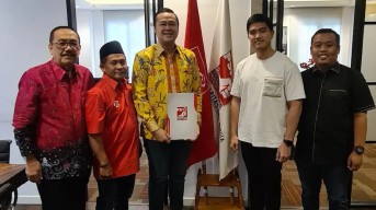 PSI Beri Surat Tugas ke Eri Cahyadi dan Bayu Airlangga untuk Pilwali Surabaya 2024