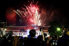 Awal Tahun 2025, Wali Kota Surabaya Ajak Warga Introspeksi dan Semangat Baru