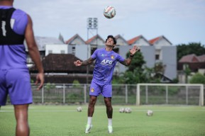 Persik Datangkan Irfan Bachdim