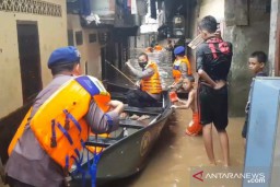 Pintu Air Sunter Hulu dan Manggarai Status Waspada