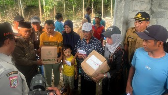 Peduli Bencana Malang Selatan, Bank Jatim Salurkan Bantuan Kepada Para Korban