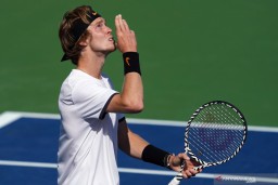 Meski Sudah Tidak Menentukan, Rublev Permalukan Thiem di Laga Terakhir