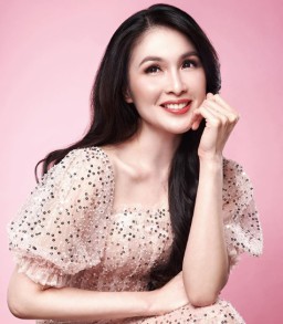 Hindari Drama Makan Anak, Sandra Dewi Bagi Tips
