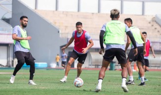 Divaldo Alves Waspadai Lini Depan Persis Solo