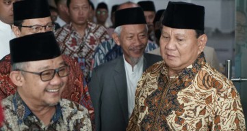 Hadiri Dialog Terbuka Tanpa Gibran, Prabowo Sampaikan Permintaan Maaf di UM Surabaya