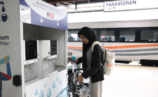 PT KAI Sediakan Drinking Water Station di 22 Stasiun Sebagai Dukungan Menuju Net Zero Emission