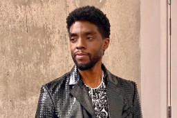 Pemeran Black Panther Dimakamkan di Kampung Halamannya