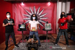 Slank Telurkan Album Vaksin