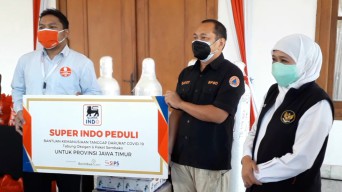 Superindo Donasi Tabung Oksigen dan Sembako ke Pemprov Jatim