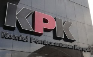 KPK Periksa Tiga Saksi Terkait Kasus Korupsi di Buru - Selatan