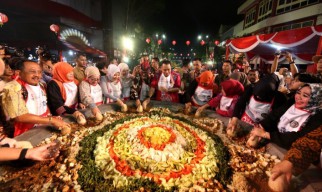 Digelar di Taman Surya, Festival Rujak Uleg HJKS ke-731 Libatkan Ratusan Peserta dari Masyarakat