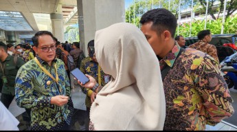 Pj. Gubernur Jawa Timur Hadiri Penyampaian Laporan Keuangan di Jakarta