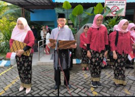 Dosen DPK Universitas Hang Tuah Jadi Petugas Upacara di HUT RI ke-79 di LL DIKTI Wilayah VII Surabaya