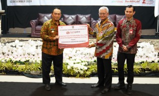 Cegah Stunting, Bank Jatim Serahkan CSR Pengadaan Susu Formula Ke Pemkab Jombang
