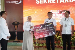 Dukung Cashless, Bank Jatim Bersama Pemkab Pamekasan Launching KKI