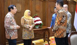Gubernur Khofifah Ajak Apindo Jatim Gali Peluang di Tengah Gejolak Ekonomi Global