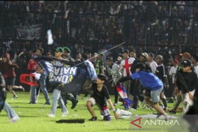 Korban meninggal dunia tragedi Kanjuruhan bertambah menjadi 133 orang