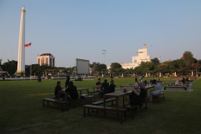 Sensasi Baru Menikmati Museum 10 November dan Tugu Pahlawan Berkonsep Tempo Dulu