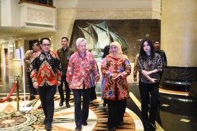 Khofifah dan Richard Graham MP Diskusikan Potensi Kerjasama UK-Jatim