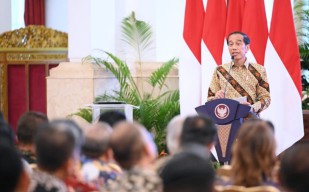 Presiden Jokowi Luncurkan dan Serahkan Sertifikat Tanah Elektronik