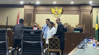 Lukas Enembe dituntut 10,5 tahun penjara
