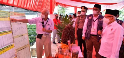 Pemerintah Siapkan Bantuan Sosial dan Operasi Pasar